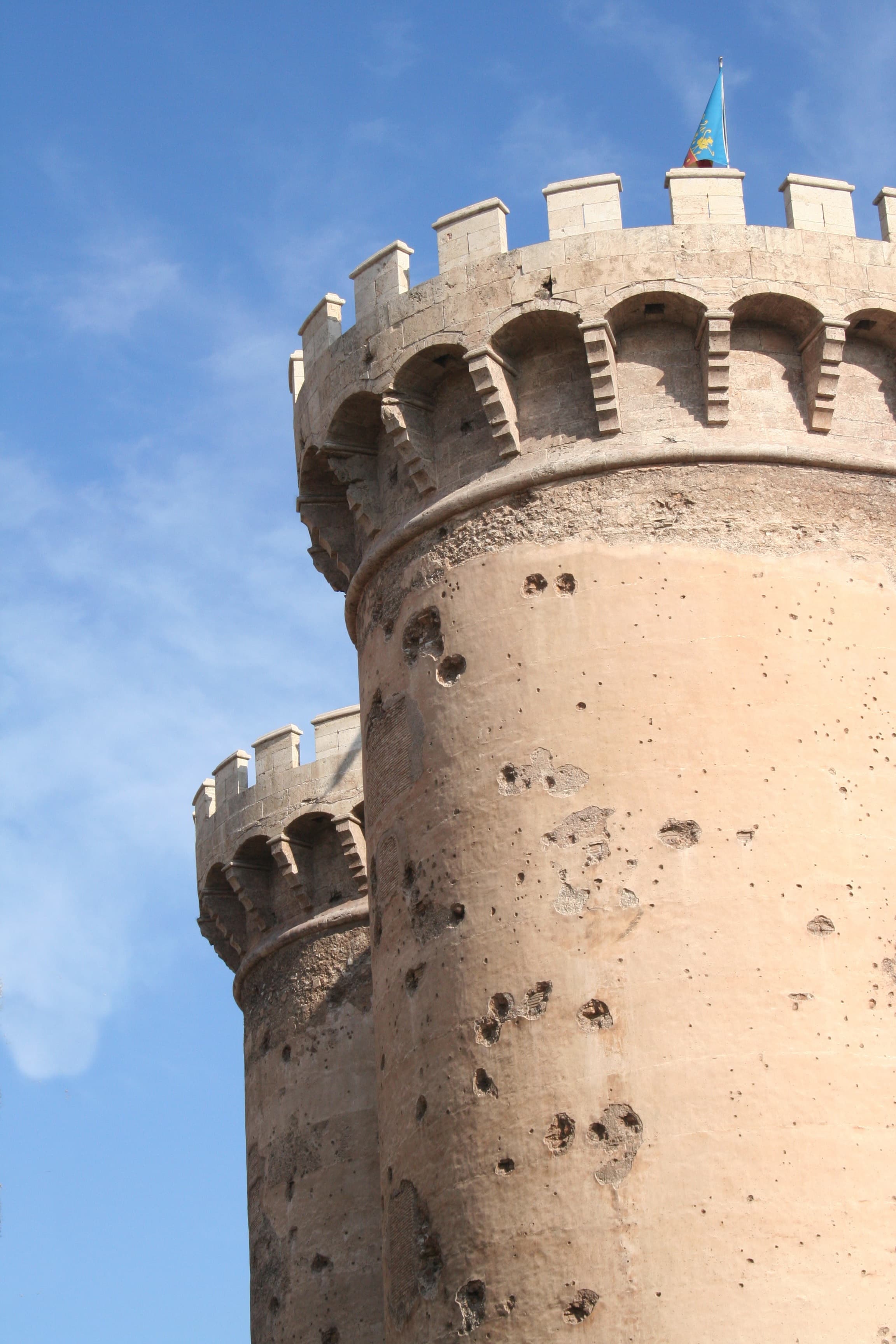 Best Restaurants Near Torres de Serranos